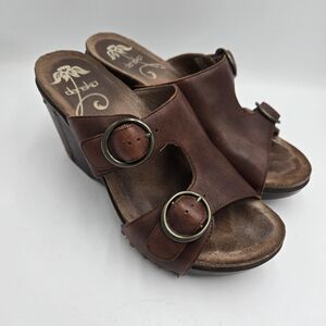 Dansko Fern Leather Buckle Brown Studded Wedge Heel Sandals Size 39 US 8.5 Boho